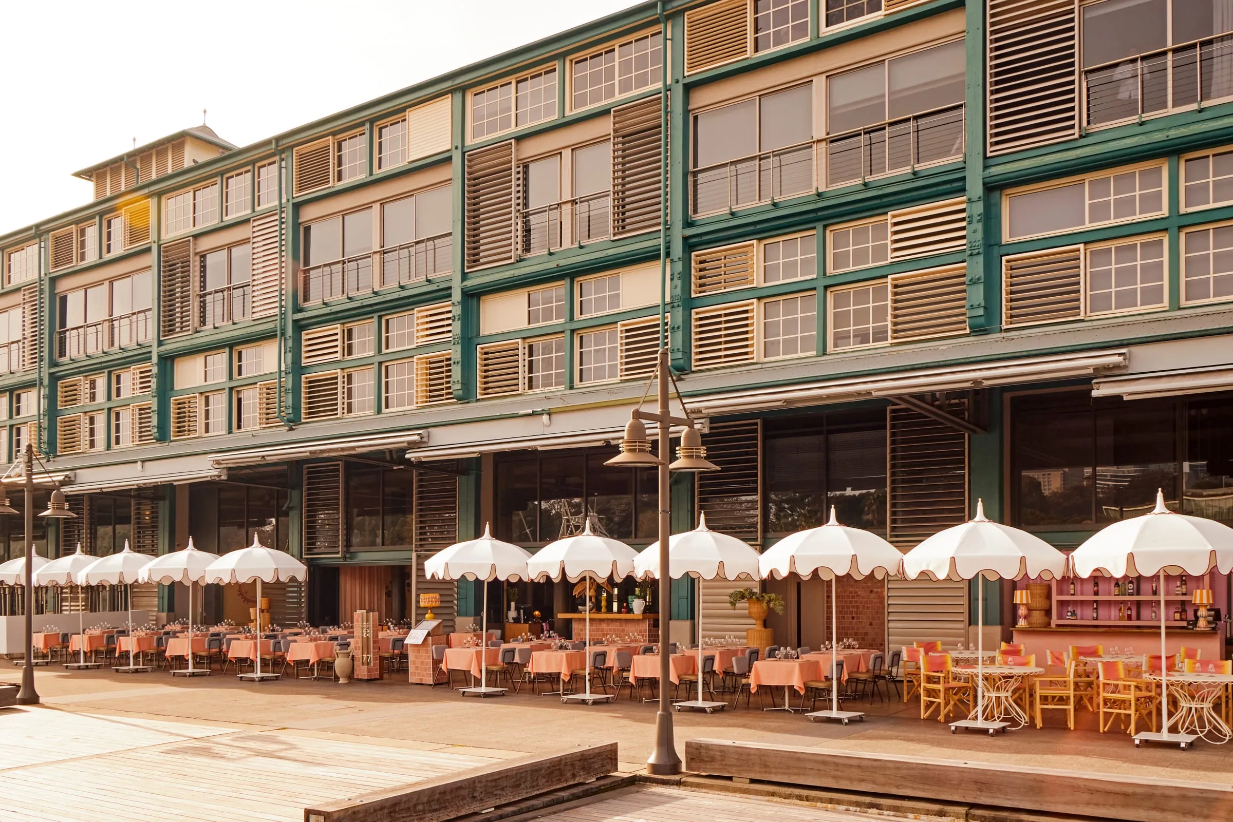 Akti, Woolloomooloo