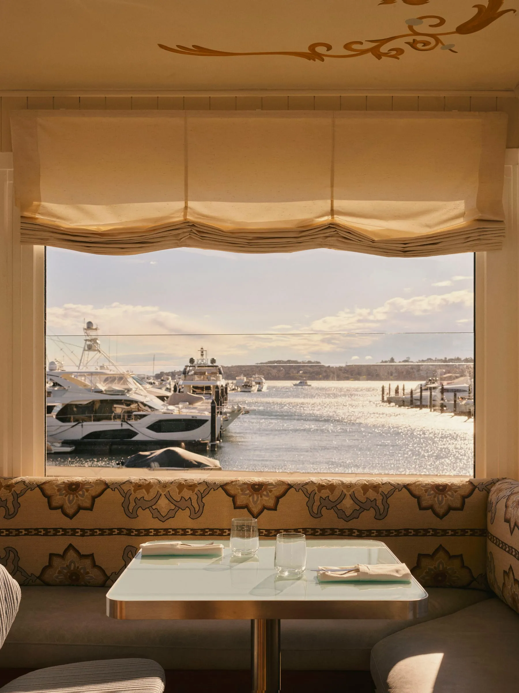 Riva — photograph 4 of 12