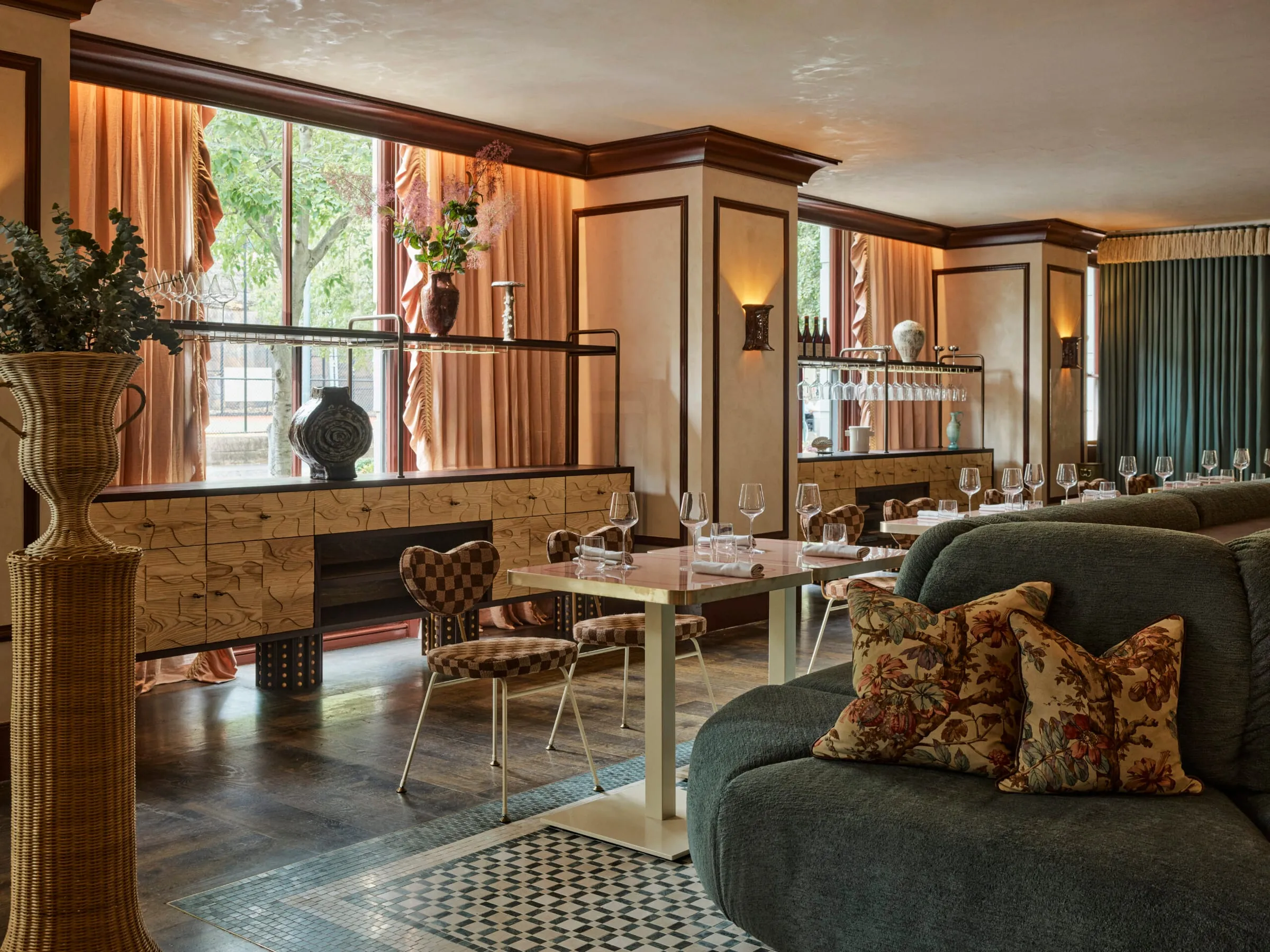 SRG at the Langham — photograph 10 of 12